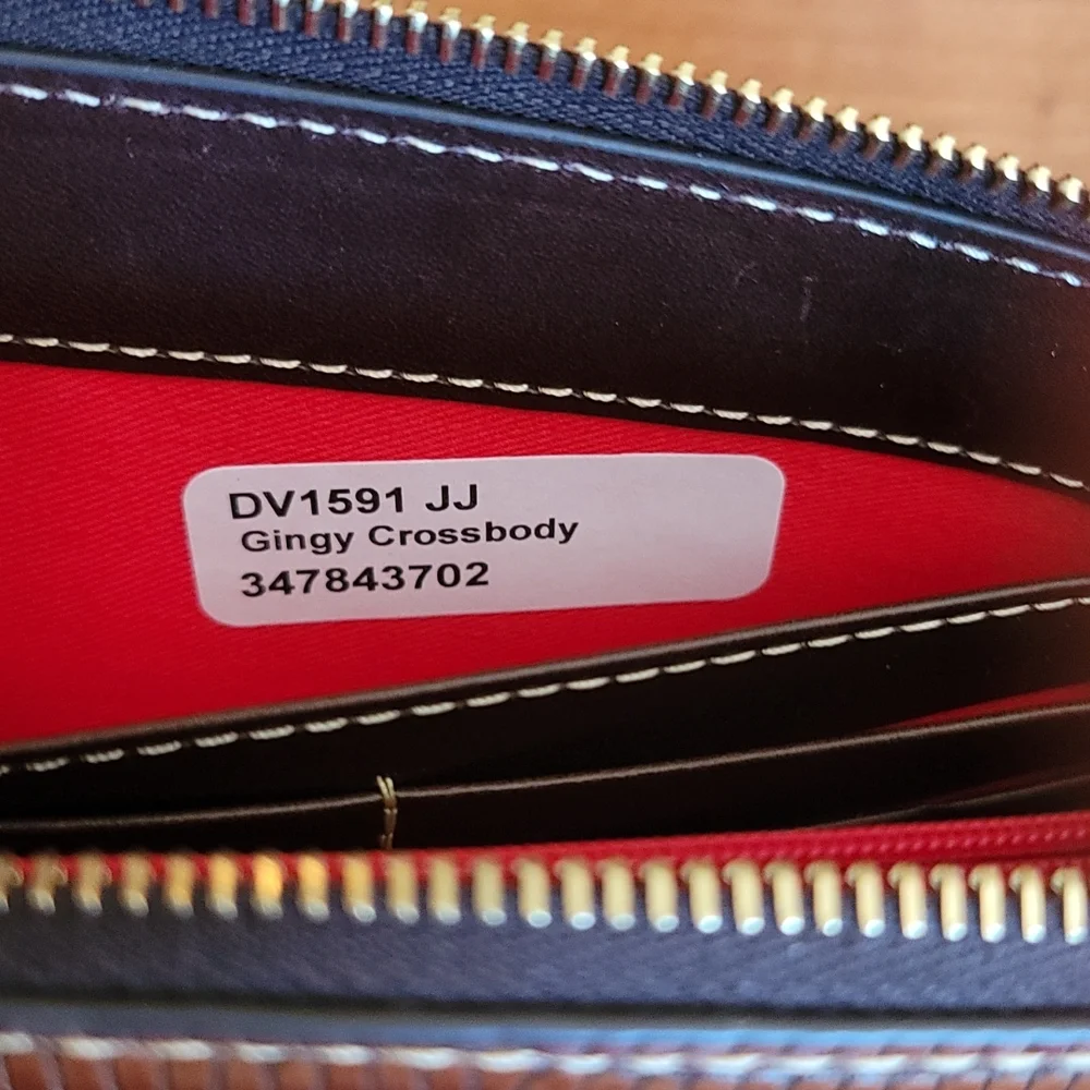 DOONEY & BOURKE Gingy Embossed Leather Crossbody Bag - Picture 7 of 12